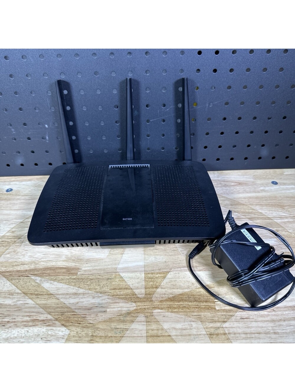 Linksys Max-Stream EA7300 V1 AC1750 WiFi 5 Router